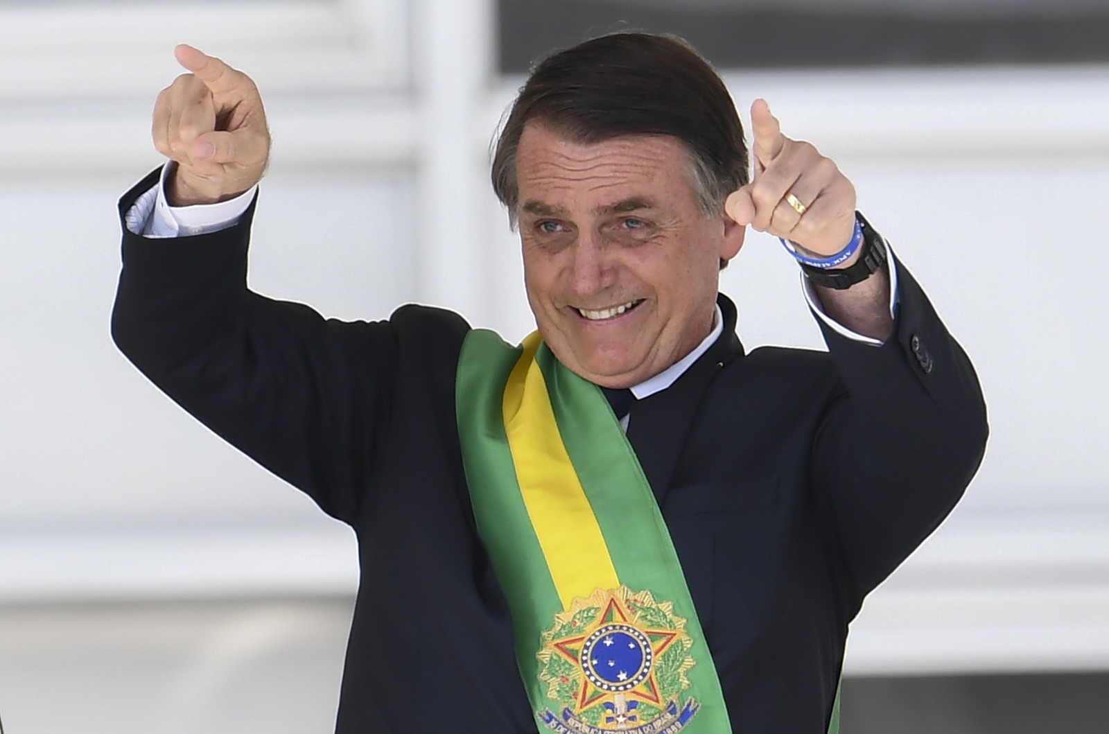 Previdência: Bolsonaro propõe idade mínima de 62 anos para homens e 57 para mulheres