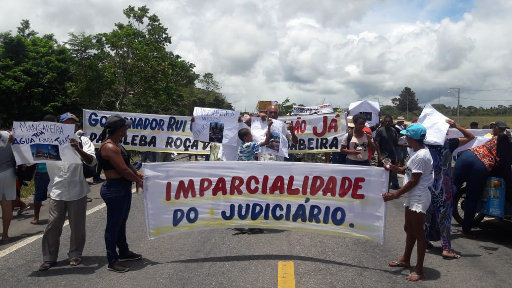 Reintegração de posse, tira agricultores de terras perto de Porto Seguro