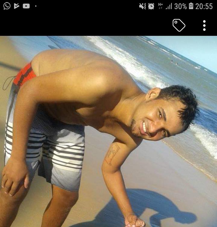 Mais um jovem foi morto a tiros na rua dos Artistas, próximo a av norte e sul.