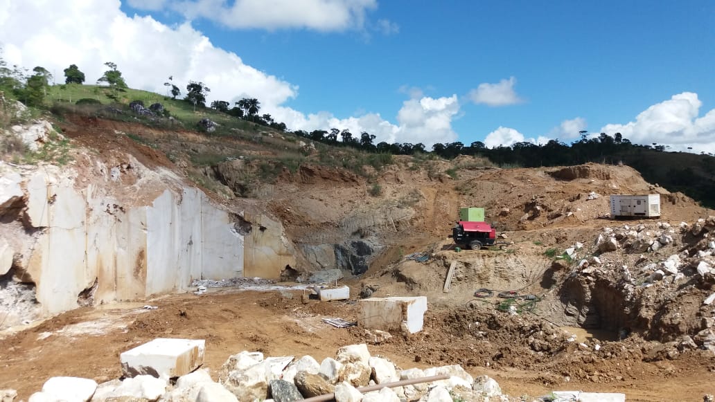 EMPRESA É FLAGRADA EXTRAINDO ILEGALMENTE MINERAIS NO SUL DA BAHIA