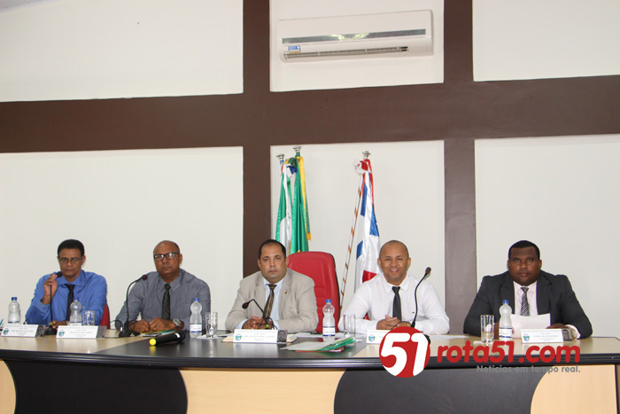 Nesta 5ª feira 25/04, debates acirrados e tensão parlamentar, tomaram conta da sessão no grande expediente.