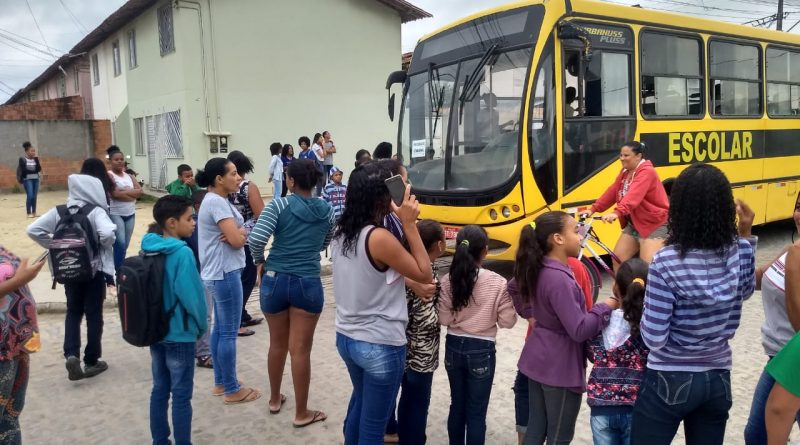Transporte escolar, o absurdo escolar da empresa e da prefeitura