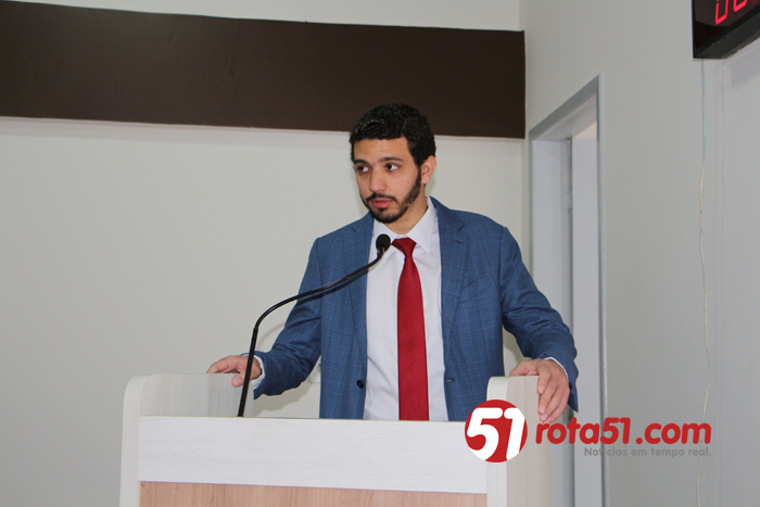 Neto Carletto vai à câmara e convida vereadores para o seu evento amanhã 31/05.