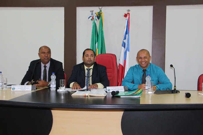 Câmara faz sessão relâmpago, por falta de discursos dos vereadores.