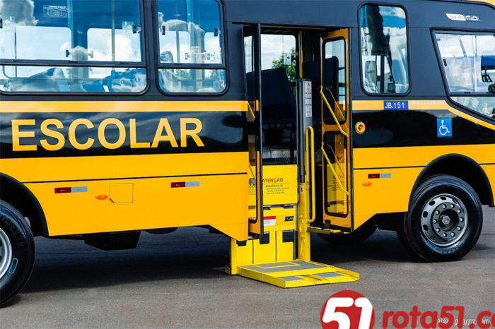 Pais reclamam do transporte escolar, será que a licitação para o setor é justa? O que reza o contrato? Ele é obedecido?