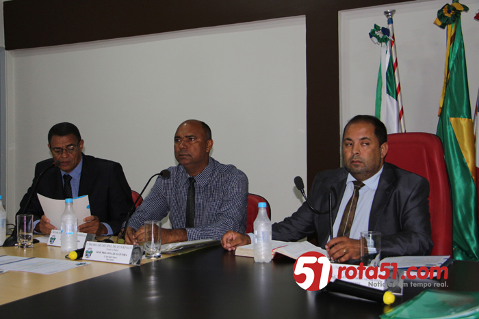 Sessão da CME teve muitos discursos, debates acirrados, apartes e a oposição cobrando explicações sobre a saúde.