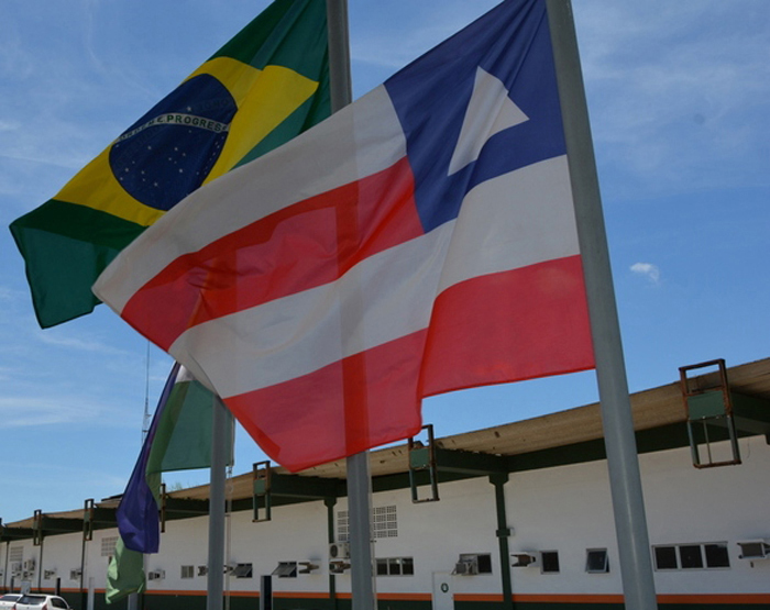 EDITORIAL. O eunapolitano precisa aprender, já chegou a hora dos “Copa do Mundo” aparecerem.
