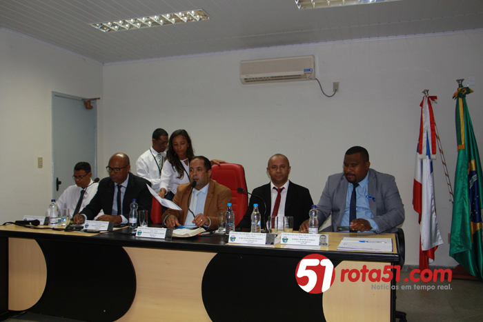 Sessão da CME nesta 5ª feira com poucos discursos, mas com pautas importantes.