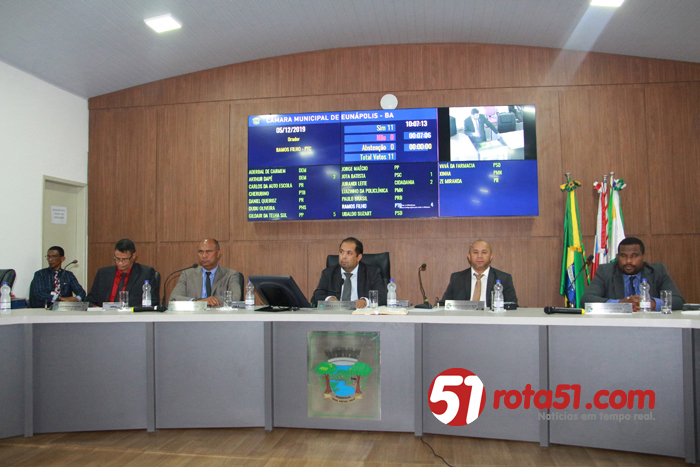 Presidente avalia atividade do legislativo em 2019 e deseja Feliz Ano Novo aos eunapolitanos