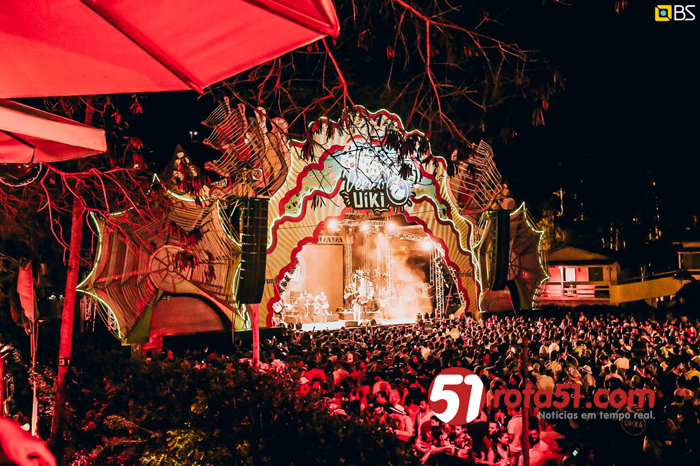 Verão Uíki é sucesso entre moradores e turistas de Arraial d´Ajuda Show de Zé Neto & Cristiano e Thiaguinho reuniram grande público e levaram renda para Arraial