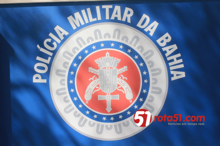 Denúncia leva polícia a ponto de tráfico, recebidos a tiros, no confronto dois jovens foram mortos.