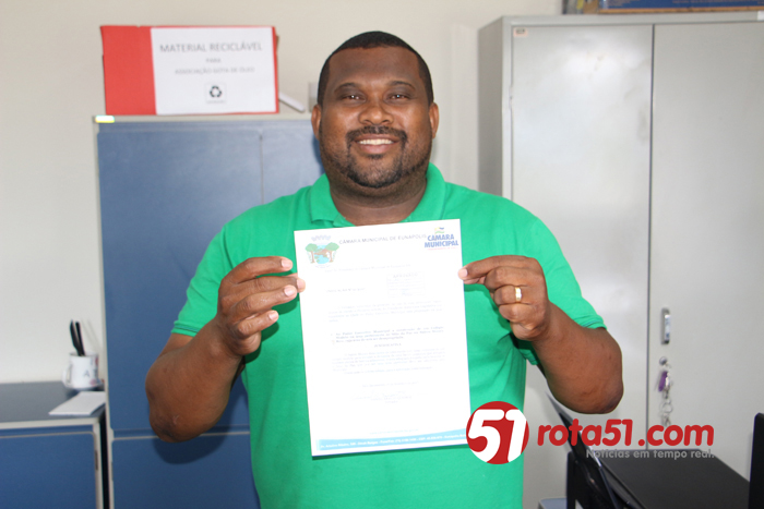 Vereador Daniel Queiroz, tá sorrindo a toa, recebeu aprovação do prefeito Robério e, indicação vai ser contemplada.