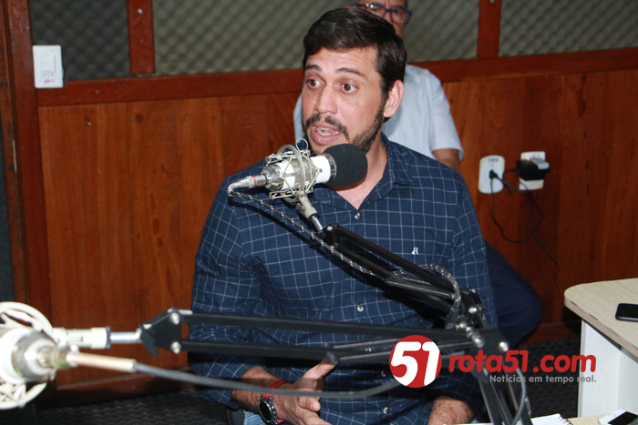 É FOGO NO BONÉ DO GUARDA -A política este ano vai pegar fogo, se querem um nome novo e limpo, o caminho é um só.