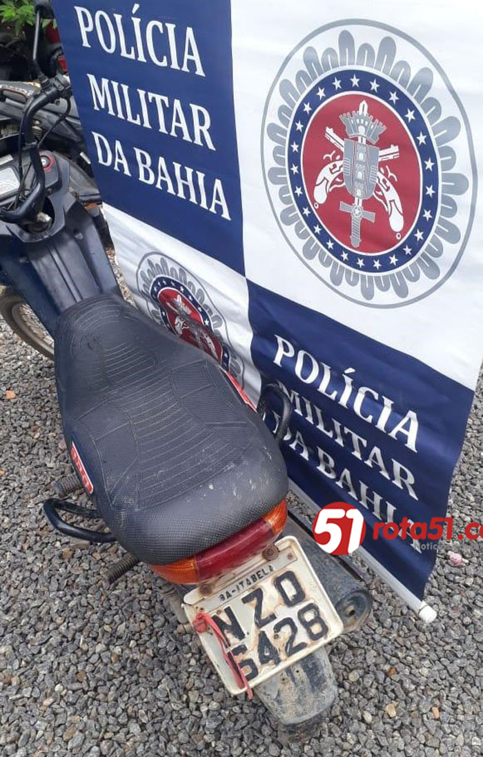 PM recupera mais uma moto roubada.