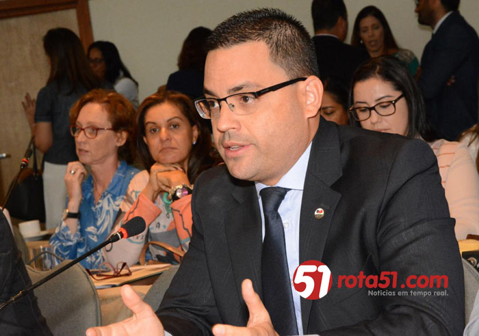 Feliz Páscoa, desejos do advogado e conselheiro estadual da OAB/Eunápolis, Dr Alex Ornelas.