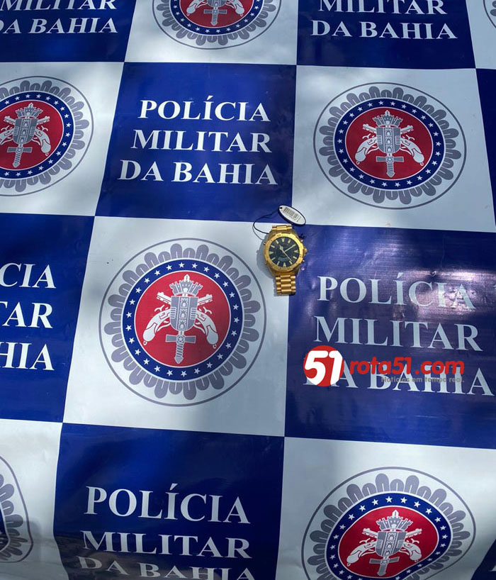 Roubou relógio e não viu a hora de ser preso; mas foi…