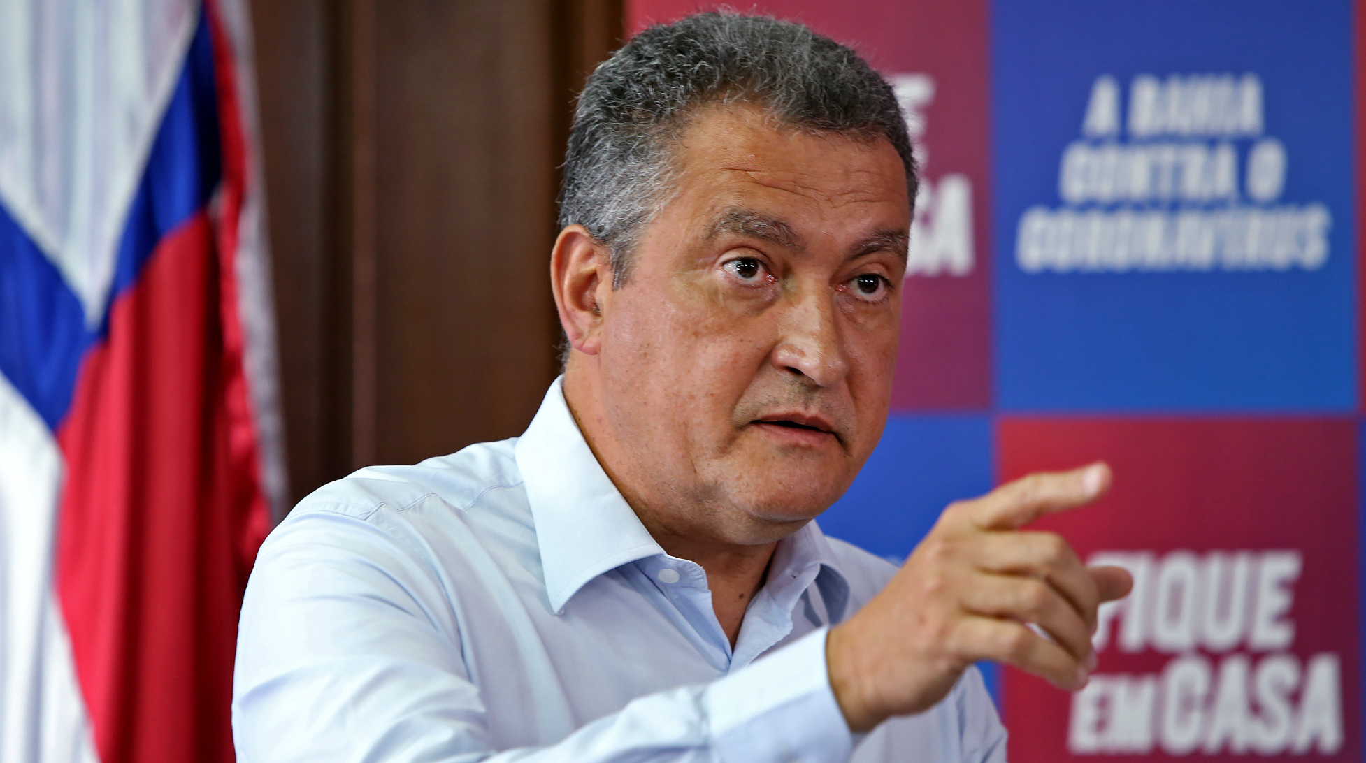 Governador Fala em “Live” sobre o coronavírus, isolamento e equipamentos em Eunápolis