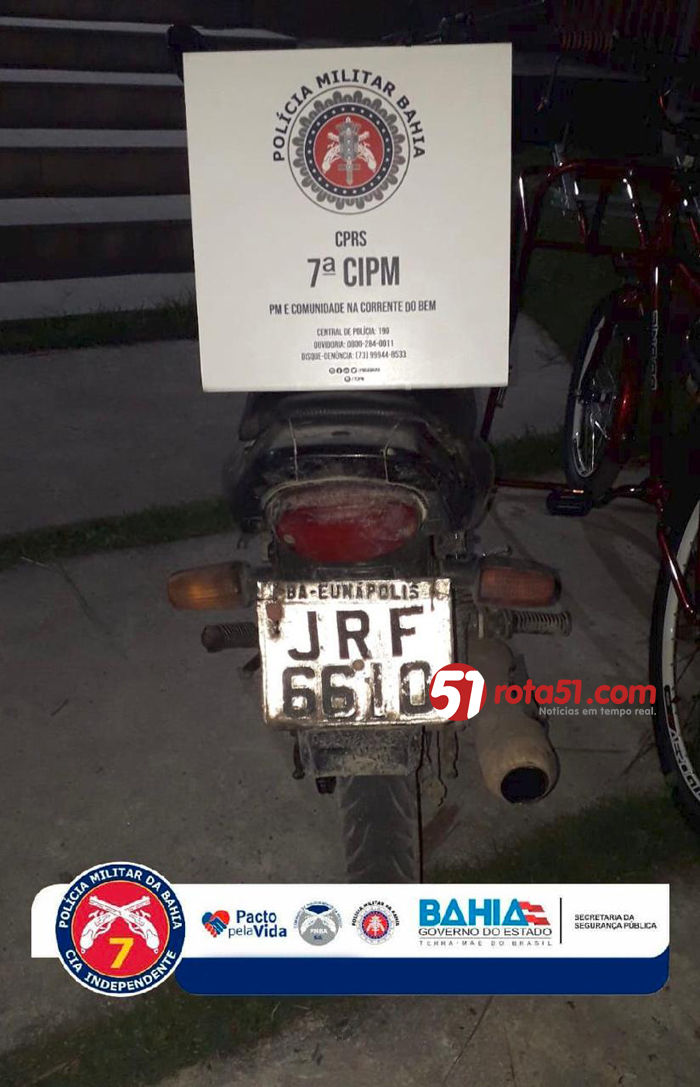 Policia Militar prendeu dois e ainda sobrou espaço na viatura.