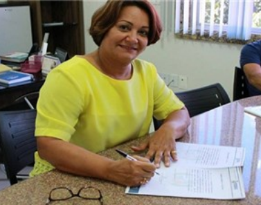 Manifestos de apoio à pré-candidatura da prefeita de Itagimirim ‘bombam’ nas redes sociais