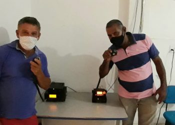 Veracel Celulose entrega 814 rádios para embarcações de pescadores