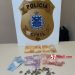 POLÍCIA CIVIL PRENDE TRAFICANTE, APREENDE DROGA E DINHEIRO.