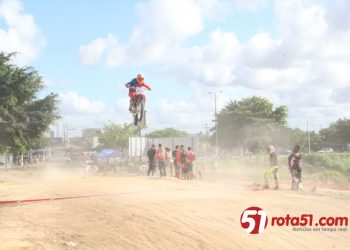 Treino de motocross, sinaliza eventos oficiais deste ano de 2021.