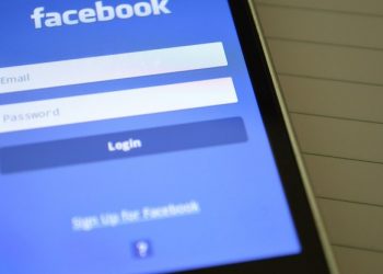Juiz manda Facebook tirar do ar perfis falsos pra atacar a candidata Cordélia Torres