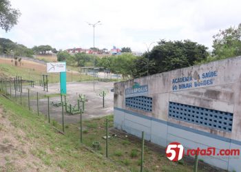 Academias de saúde, são aparelhos estragando, e o dinheiro público sendo jogado no ralo.