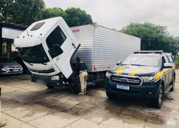 Caminhão roubado há três meses em São Gonçalo (BA) é recuperado pela PRF na BR 101