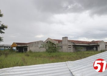 Além da enganação, ainda há quem defenda, são as creches abandonadas, acabadas ou não, é dinheiro público jogado fora.