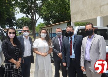 Prefeita Cordélia Torres, secretário e, autoridades visitam o CCZ na manhã desta 2ª feira.