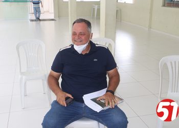 Ex prefeito Neto Guerrieri recebe a imprensa para o lançamento do programa de rádio “BORA EUNÁPOLIS”.