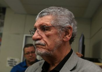 ACM Neto lamenta as mortes do senador Major Olímpio e Herzem Gusmão.