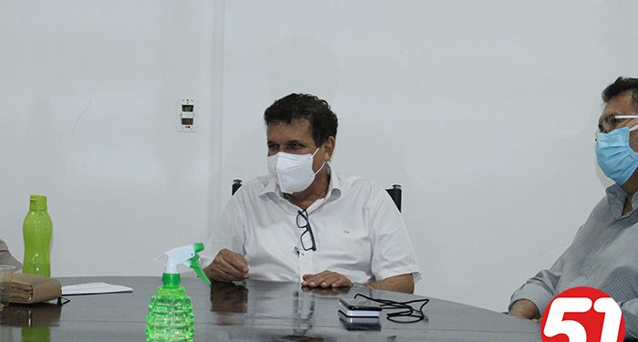 Paulo Dapé, recém empossado secretário da “Casa Civil”, apresenta seus auxiliares de gabinete a toda imprensa.
