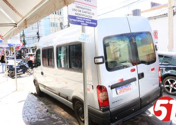 Pra que serve a ZONA AZUL em Eunápolis?, só para satisfazer os donos do poder.