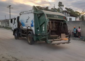 Após decisão judicial, coleta de lixo é retomada em Eunápolis