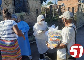 Prefeitura de Eunápolis entregou cestas básicas aos catadores