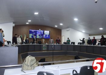 Câmara Municipal antecipa reunião, devido ao feriado de 5ª feira.