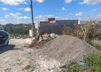 Lei municipal proíbe material de construção em vias públicas