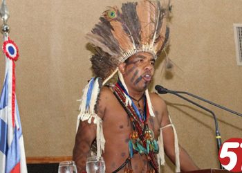 UNEB concede título de “Doutor Honoris Causa” ao cacique Babau