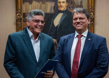 EM BRASÍLIA, PREFEITO JÂNIO SE REÚNE COM O MINISTRO TARCÍSIO
