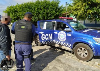GUARDA MUNICIPAL de Eunápolis, apresenta suspeito de arrombamento de prédio público municipal no bairro Centauro.