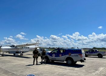 Policia Militar escolta vacinas para Eunápolis