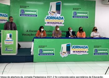 Abertura da Jornada Pedagógica reúne profissionais da educação da rede municipal de Eunápolis