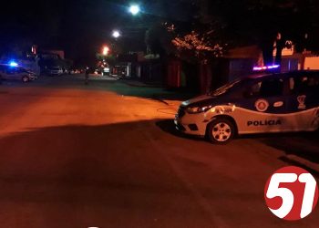 Policia Militar dá “baculejo” e faz apreensão de arma e drogas.