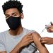 Pessoas a partir de 18 anos podem receber primeira dose contra a Covid-19 nesta sexta-feira