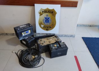 EUNÁPOLIS. POLÍCIA CIVIL ESCLARECE FURTOS DE BATERIAS, LOCALIZA SUSPEITO, E PRENDE RECEPTADOR.