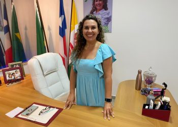 Prefeita Cordélia, fez mais uma live e anunciou temas importantes para a região.