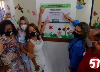 Prefeita Cordélia Torres inaugura CEMEI Flora Sales após obra ter sido abandonada