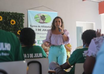 Aula inaugural da EJAI na Associação 3 de Julho é marco histórico para educação de Eunápolis